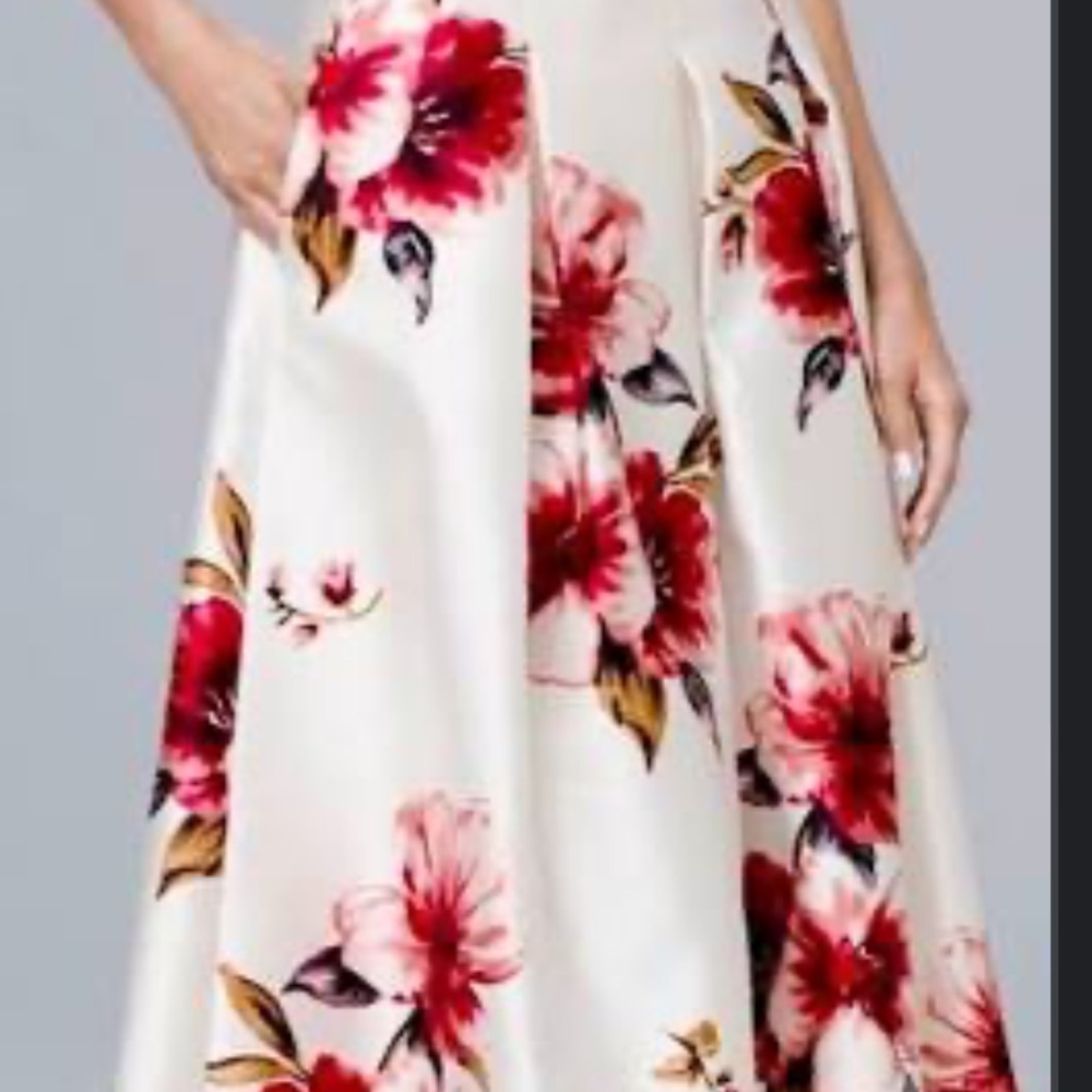 White House Black Market skirt, Size 8.